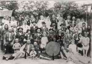 1924. szeptember 30-án Eleken házasságot kötött Kneller Ferenc és Ruck Veronika