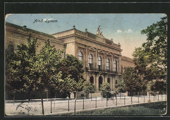 Egy békebeli képeslap az aradi líceumról