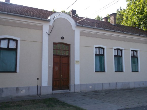 Az egykori vármegyeháza 2013 nyarán