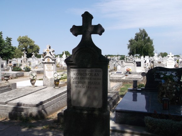 Az iskolanővérek közös eleki sírja