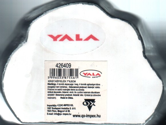 Az emléktárgy hátulján a hivatalos szöveg,  tényleg Kínában készült!