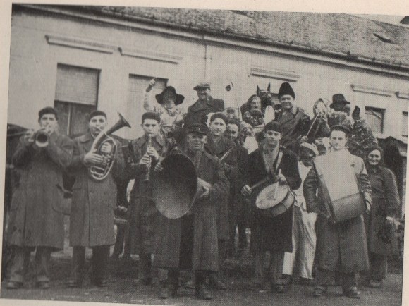 A fúvószenekar és a tanácselnök