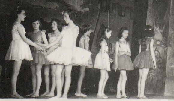 A "sellők" a Hableány c. előadásban