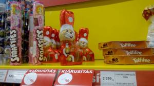 Gyanús vagy te nekem!